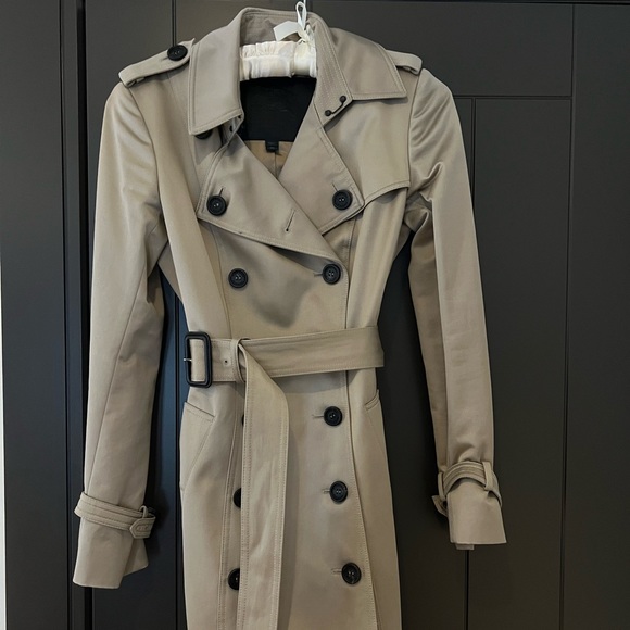 Burberry trench coat - Picture 1 of 9